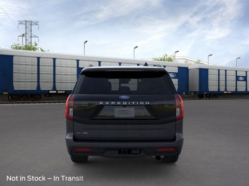 New 2026 Ford Expedition Active AWD/4WD image 6