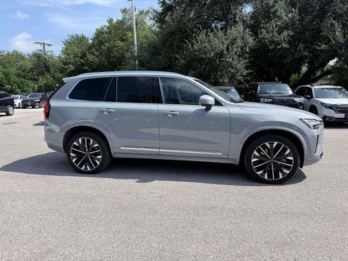 Certified 2026 Volvo XC90 B6 Plus AWD/4WD image 7