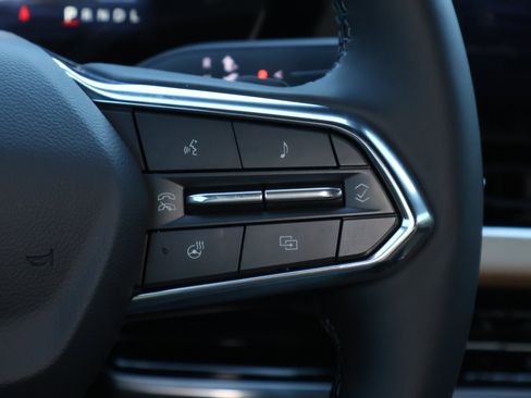 New 2026 Chevrolet Equinox ACTIV w/ Convenience Package III image 16