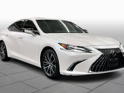 Used 2025 Lexus ES 300h w/ Premium Package image 2