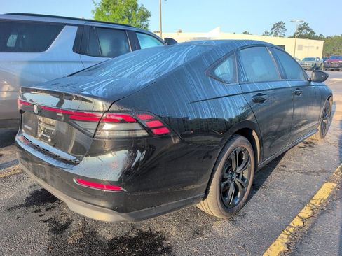 Used 2025 Honda Accord SE image 3