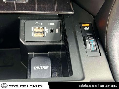 Used 2023 Lexus GX 460 Luxury w/ Sport Design Package AWD/4WD image 35