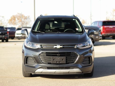 Used 2017 Chevrolet Trax LT image 2
