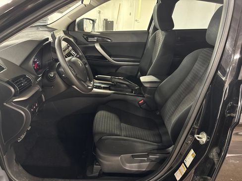 Used 2022 Mitsubishi Eclipse Cross LE AWD/4WD image 24