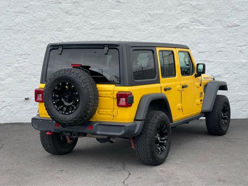 Used 2019 Jeep Wrangler Unlimited Rubicon w/ Cold Weather Group image 7