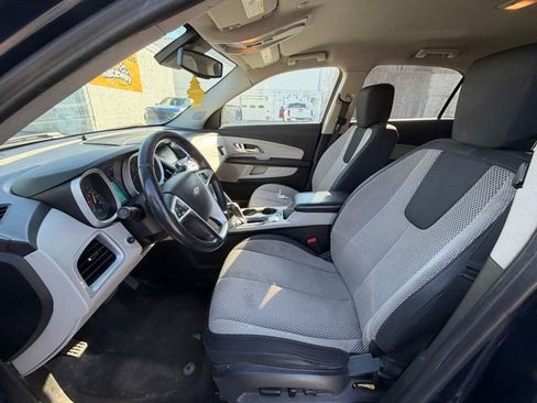 Used 2017 Chevrolet Equinox LT w/ Convenience Package image 5