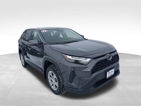 Used 2023 Toyota RAV4 LE image 7