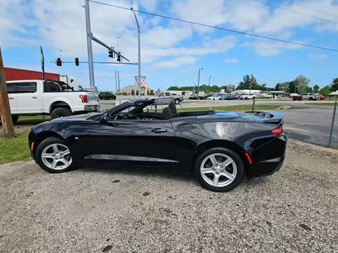 Used 2023 Chevrolet Camaro LT image 1