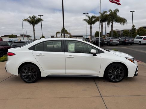 Used 2024 Toyota Corolla SE w/ SE Premium Package FWD image 4