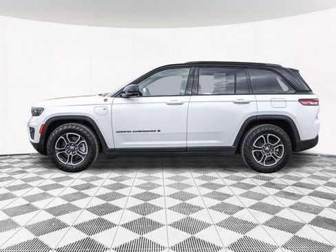 Used 2022 Jeep Grand Cherokee Trailhawk image 15