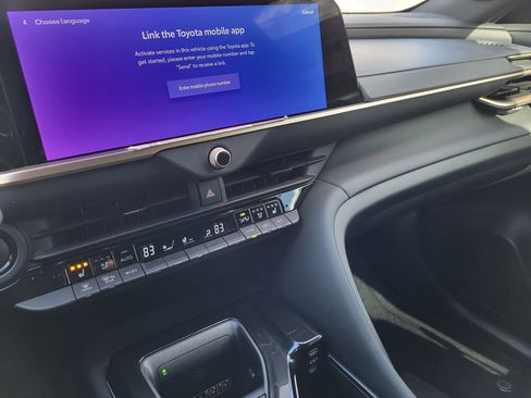 Certified 2025 Toyota Crown Limited w/ Advanced Technology Package image 11