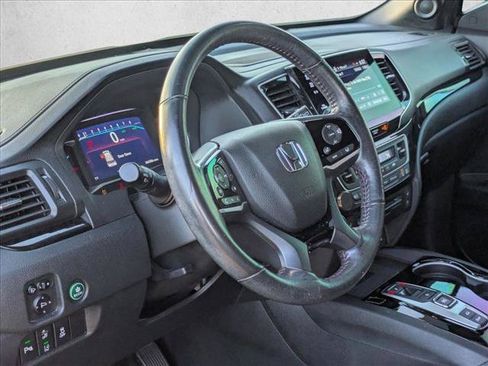 Used 2021 Honda Pilot Black Edition image 8