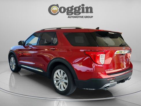 Certified 2022 Ford Explorer Limited w/ Limited Technology Package RWD image 3