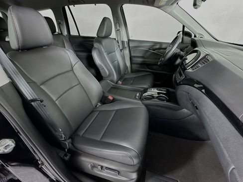 Certified 2020 Honda Pilot Touring image 31