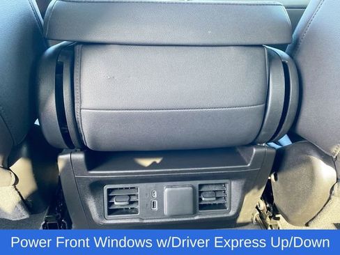 Used 2024 GMC Sierra 1500 SLT image 22