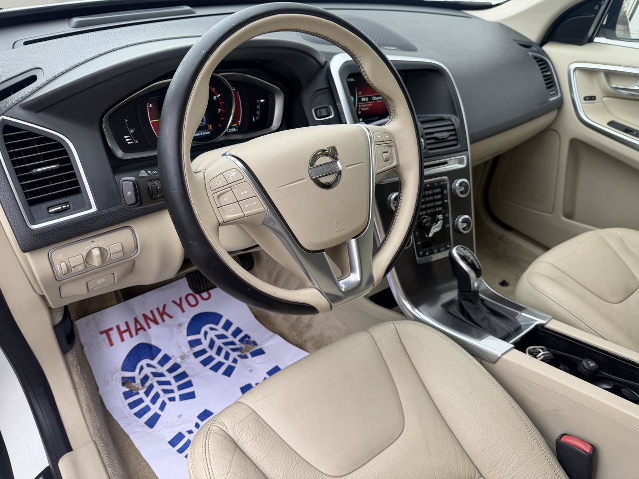 Used 2015 Volvo XC60 T5 Platinum AWD/4WD image 9