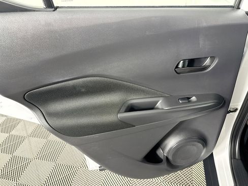 Used 2022 Nissan Kicks S image 25