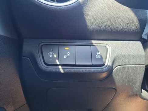 Used 2023 Kia Forte LXS w/ LXS Technology Package FWD image 23