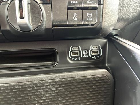 Used 2023 RAM 1500 Big Horn AWD/4WD image 21