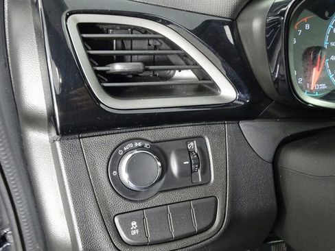 Used 2021 Chevrolet Spark LT image 17