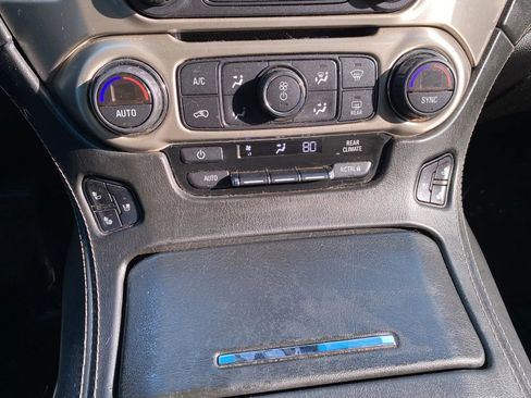 Used 2017 GMC Yukon XL Denali w/ Open Road Package image 18