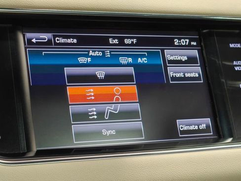 Used 2015 Land Rover Range Rover Sport HSE AWD/4WD image 39