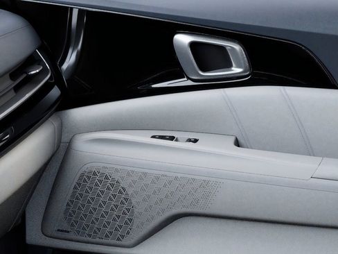 New 2026 Kia Carnival SX Prestige FWD image 25