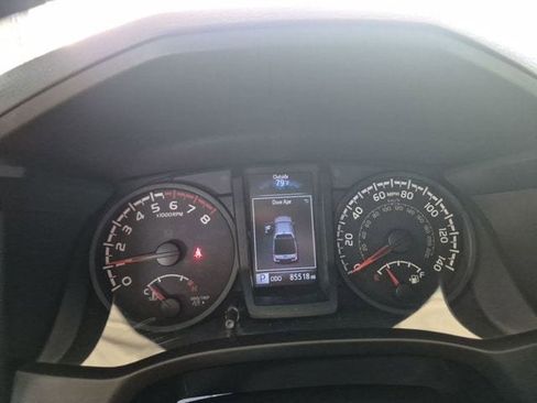 Used 2019 Toyota Tacoma SR w/ SR Convenience Package RWD image 7