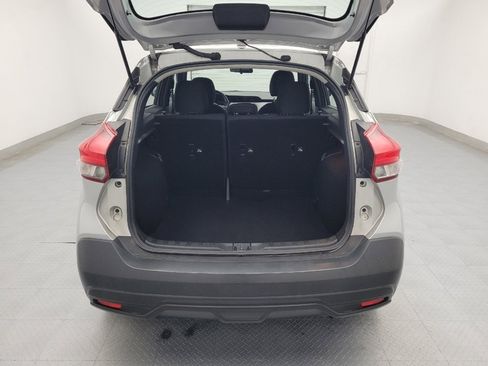 Used 2019 Nissan Kicks SV image 29