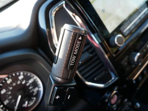 Used 2021 Nissan Titan Platinum Reserve w/ Moonroof Package image 24