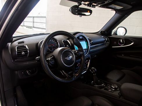 Used 2017 MINI Cooper Clubman image 12