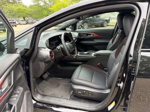 Used 2024 Chevrolet Equinox EV RS FWD image 11