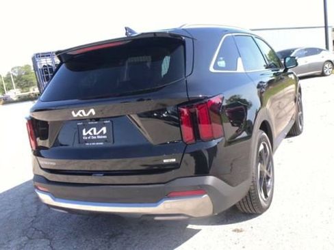 New 2025 Kia Sorento EX image 2