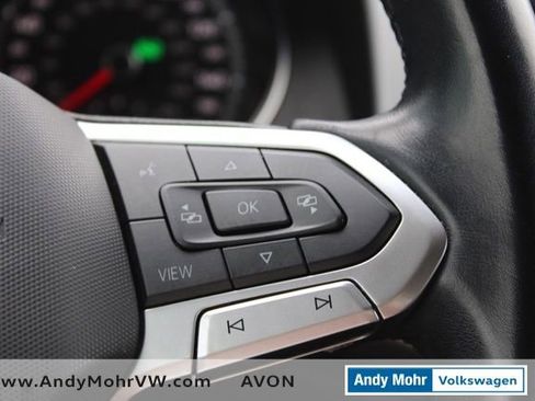 Used 2020 Volkswagen Atlas Cross Sport SE w/ Towing Package image 32