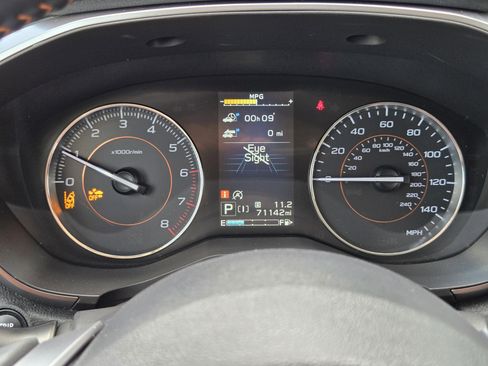 Used 2021 Subaru Crosstrek 2.5i Limited w/ Moonroof Package 2 AWD/4WD image 17
