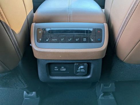 Certified 2024 Nissan Pathfinder Platinum w/ Cargo Package image 11