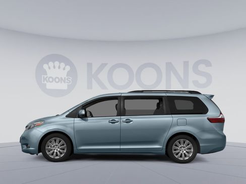 Used 2016 Toyota Sienna Limited Premium AWD/4WD image 4