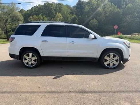 Used 2017 GMC Acadia Limited SLT AWD/4WD image 3