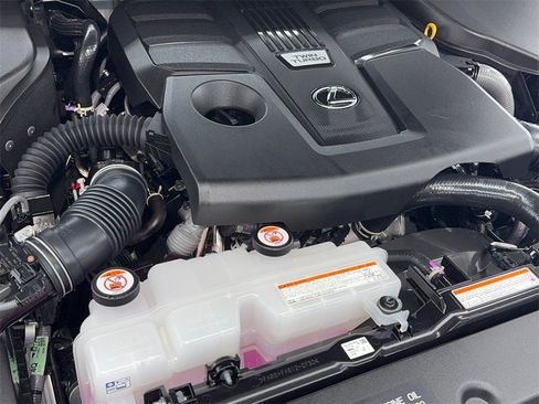 Used 2025 Lexus GX 550 w/ Accessory Package (2T) image 60