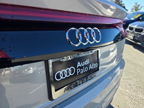 Used 2021 Audi Q8 Prestige w/ Prestige Package image 16