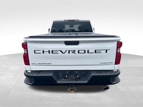 Used 2024 Chevrolet Silverado 2500 Custom w/ Custom Convenience Package AWD/4WD image 4