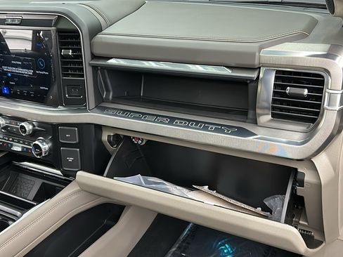 Used 2026 Ford F450 Platinum w/ Platinum Plus Package image 41