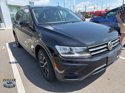 Used 2021 Volkswagen Tiguan SE AWD/4WD image 1