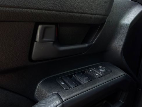 Used 2025 Toyota 4Runner SR5 RWD image 20