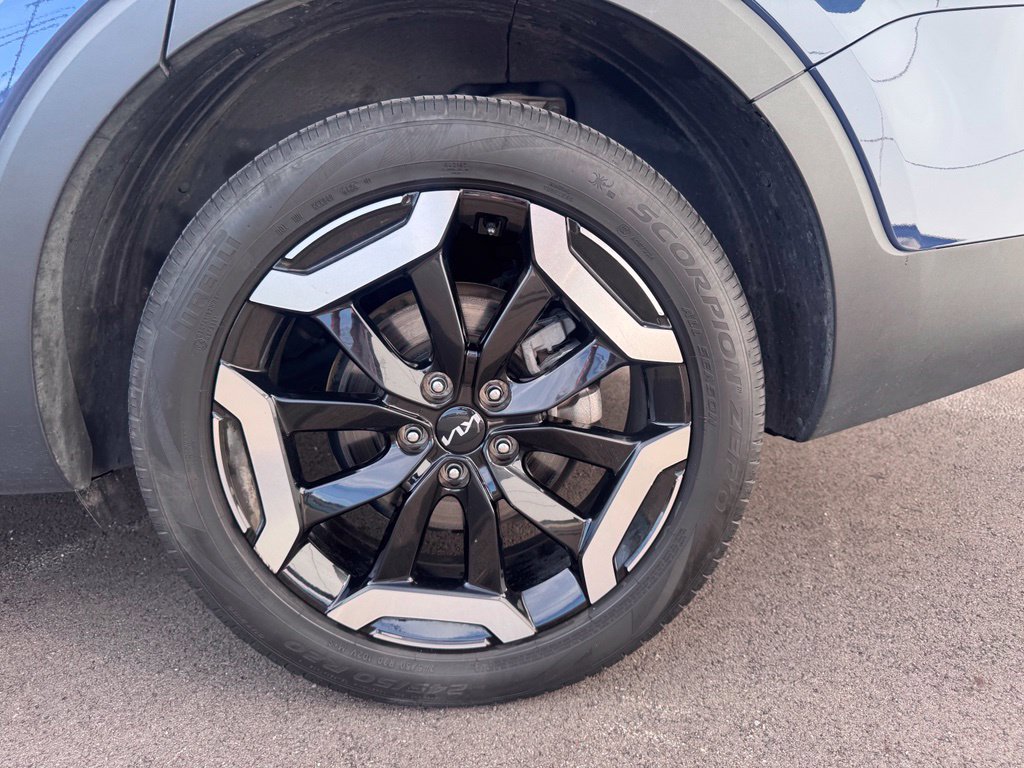 Used 2025 Kia Telluride S AWD/4WD image 27