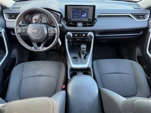 Used 2021 Toyota RAV4 LE image 9