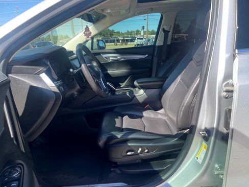 Used 2017 Cadillac XT5 Luxury image 9