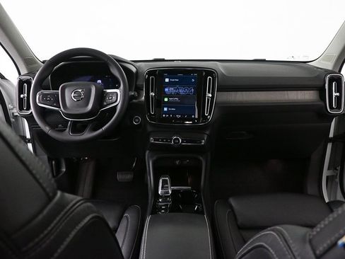 Used 2023 Volvo XC40 B5 Plus w/ Driver Assist Package image 14