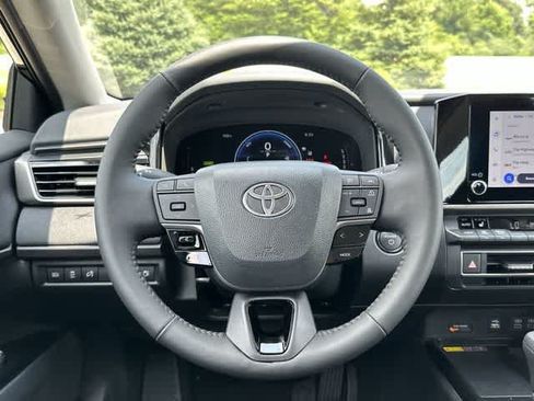 Used 2026 Toyota Camry LE w/ Convenience Package FWD image 7