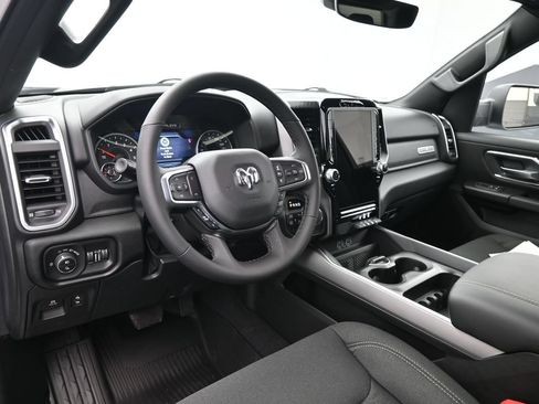 New 2026 RAM 1500 4x4 Crew Cab image 10
